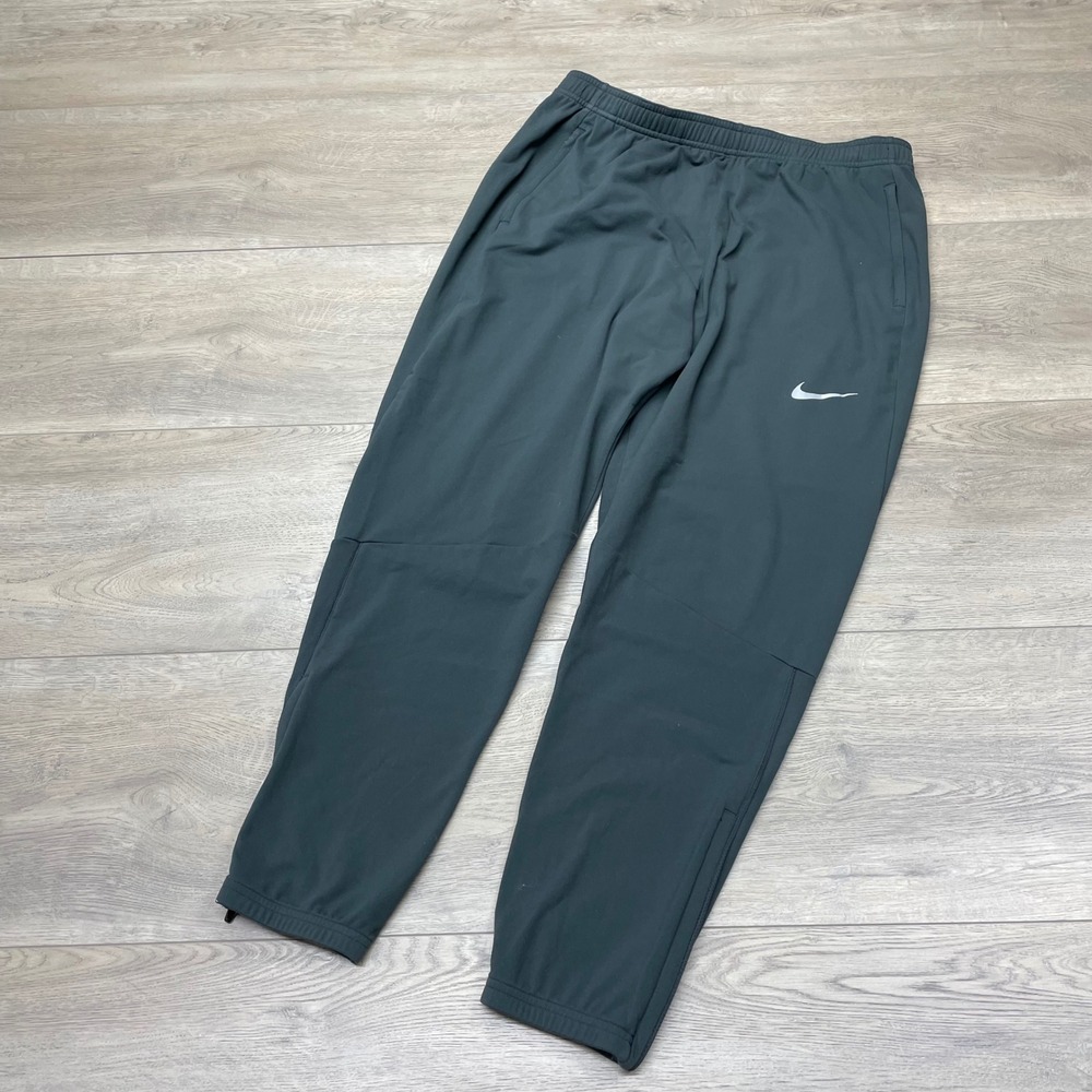 Nike Therma Essential Running Pant Men Large Gray BV5073-070 Zipper Pockets Cuff